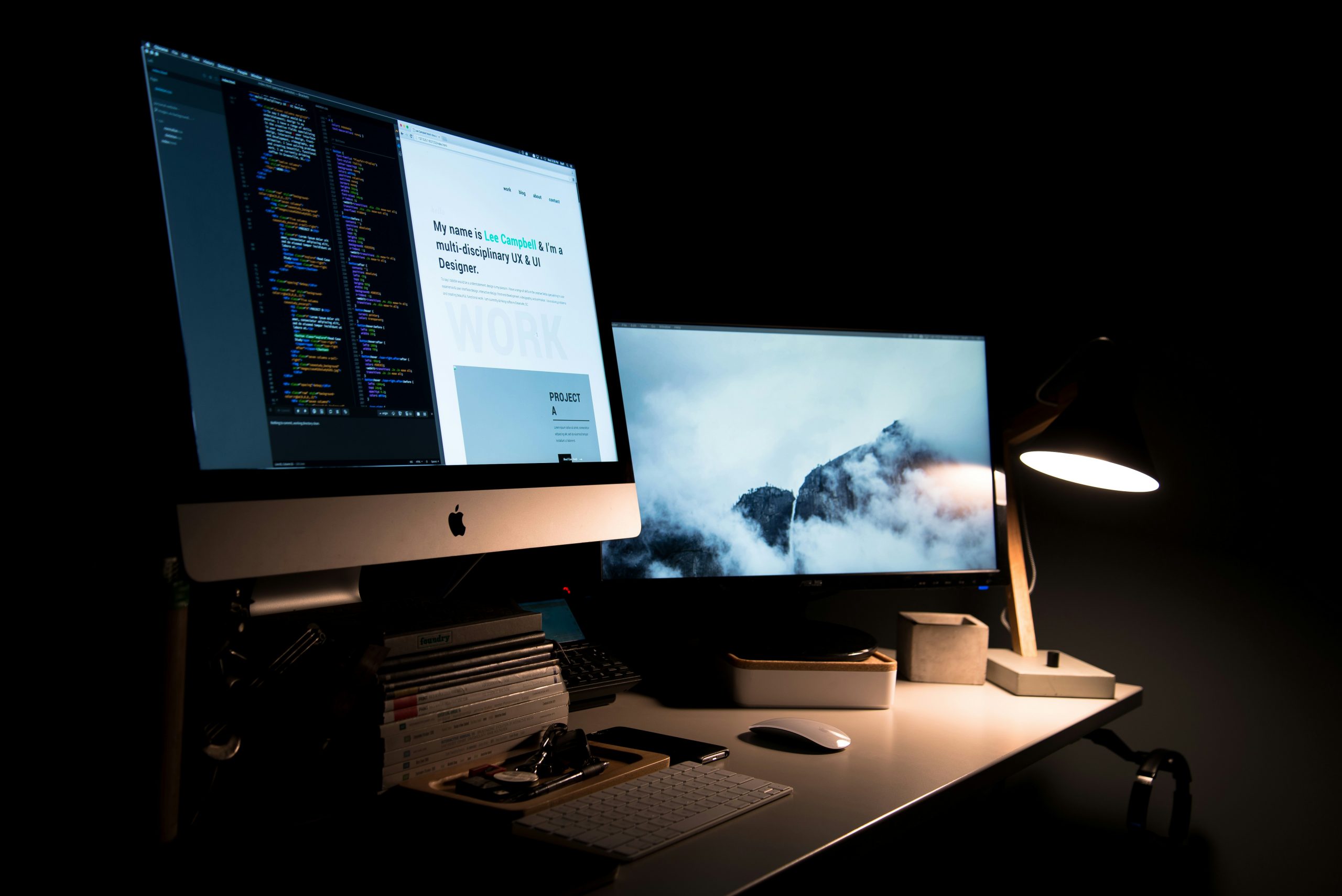 Webdesign Beispielfoto Dieses Bild zeigt mehrere Bildschirme, die Beispielhaft für die Webdesign-Fähigkeiten von YNK Digitales Marketing & Webdesign stehen.